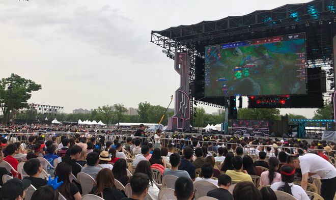 球世界的财 球世界的财