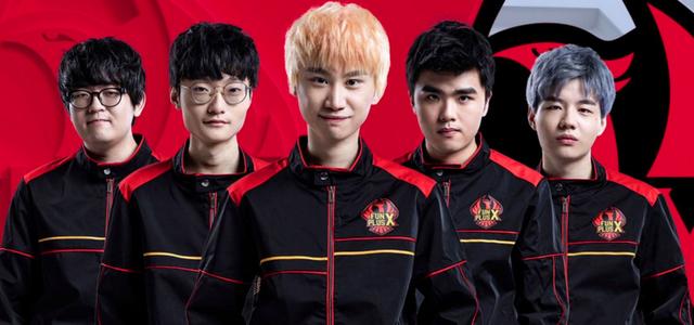 令人信服地 令人信服地